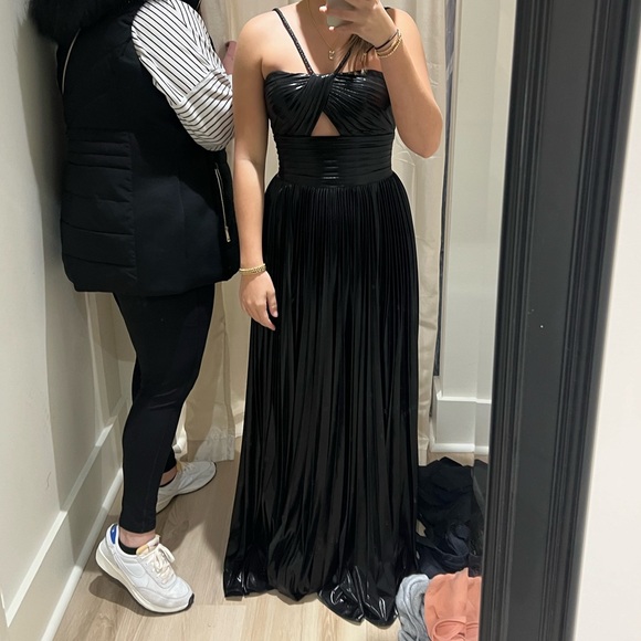 Super comfortable 
Great material 
Worn once - Picture 1 of 4